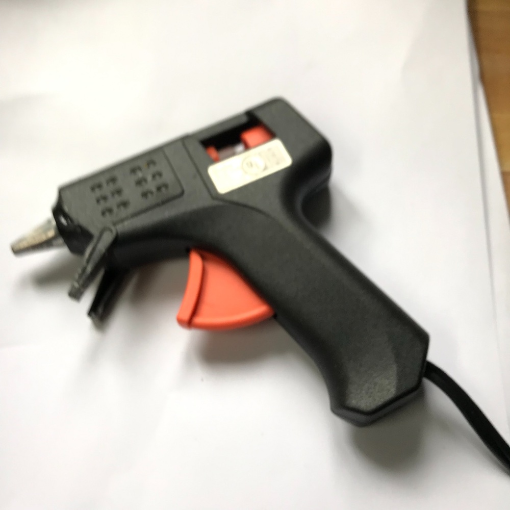 Darice Low-Temp Glue Gun